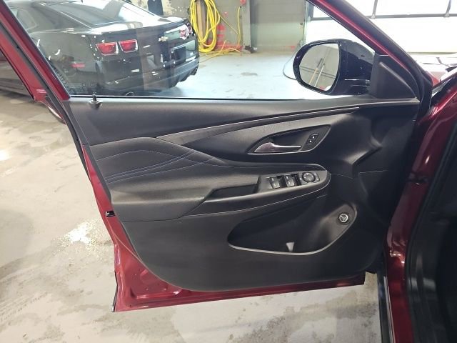 Used 2024 Buick Envista Sport Touring w/ Convenience I Package image 10