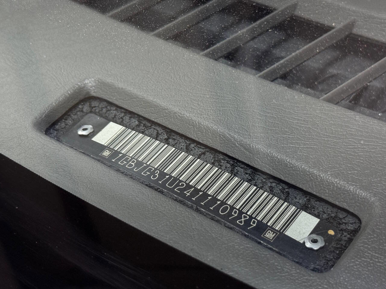 Used 2004 Chevrolet Express 3500 3500 2dr Commercial/Cutaway/Ch w/ School Bus Package image 84