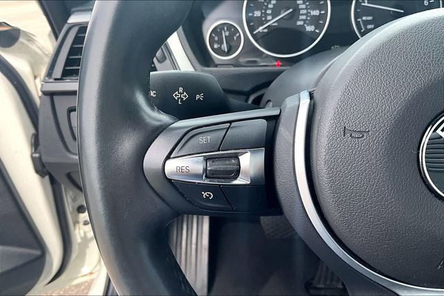 Used 2015 BMW 320i Sedan RWD image 20