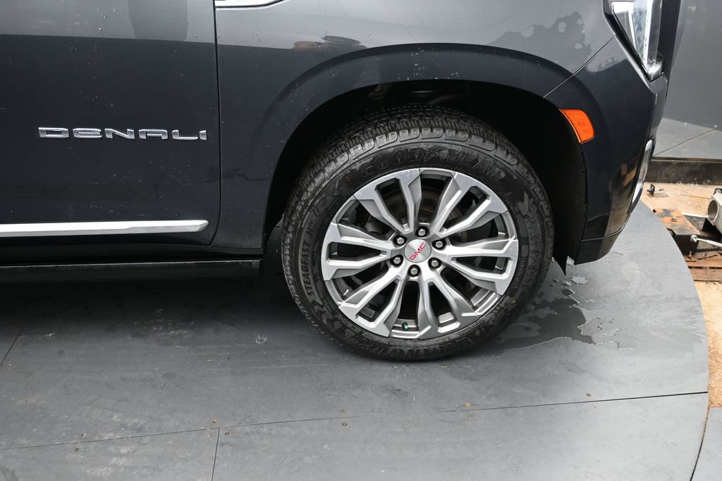 Used 2021 GMC Yukon Denali w/ Denali Ultimate Package AWD/4WD image 27