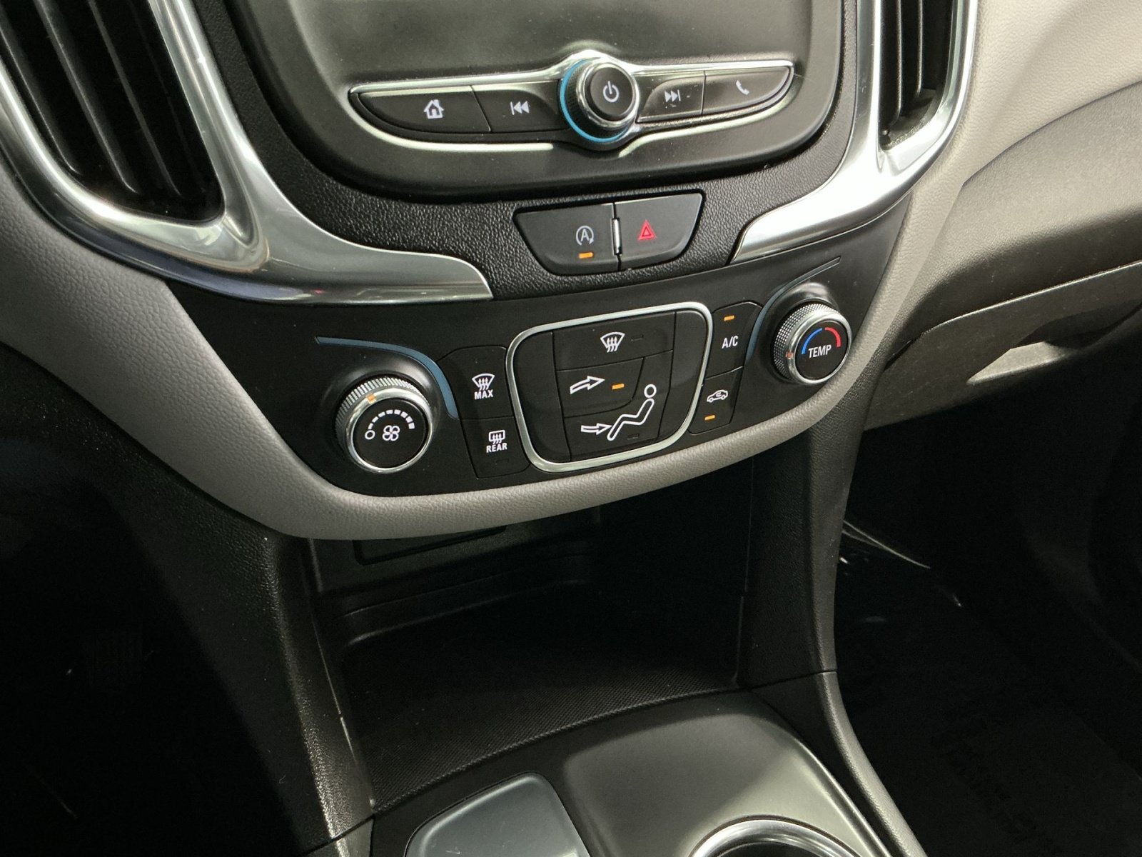 Used 2024 Chevrolet Equinox LS w/ LPO, Floor Liner Package FWD image 22