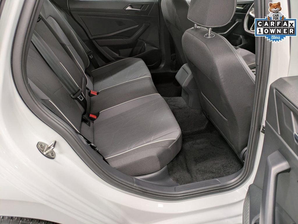 Used 2025 Volkswagen Jetta Sport image 28