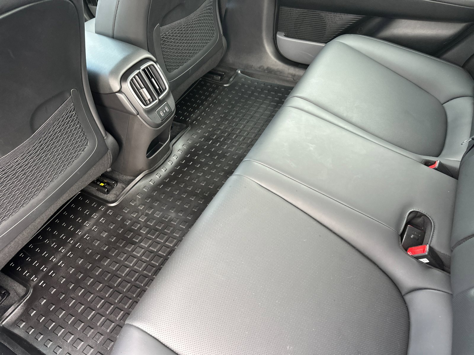 Used 2023 Hyundai Ioniq 6 SEL image 12