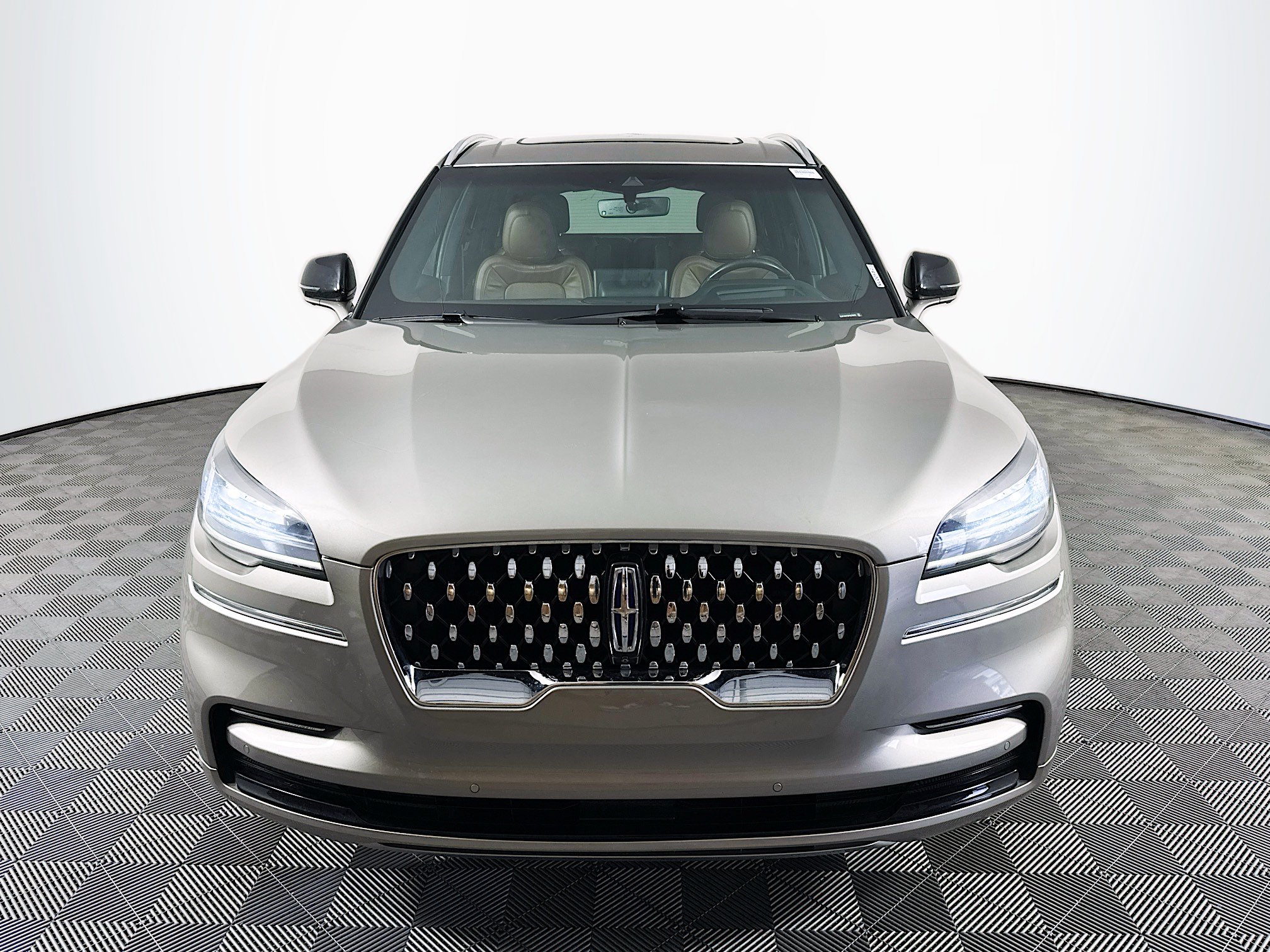 Used 2023 Lincoln Aviator Grand Touring w/ Equipment Group 301A AWD/4WD video 2