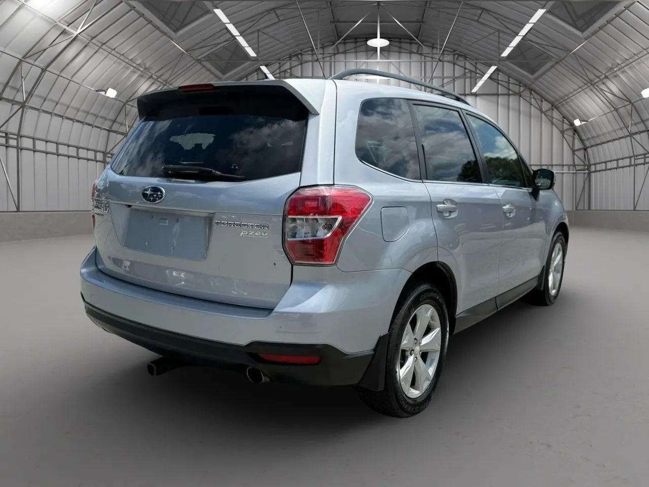 Used 2015 Subaru Forester 2.5i Limited AWD/4WD image 5