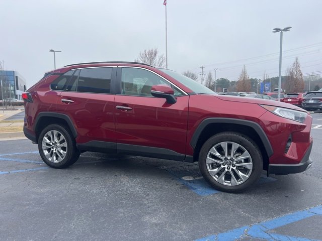 Used 2020 Toyota RAV4 Limited image 4