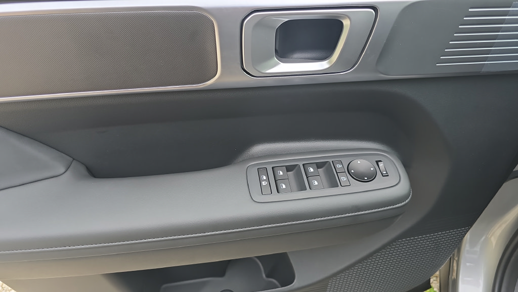 New 2027 Hyundai Santa Fe SEL AWD/4WD image 16