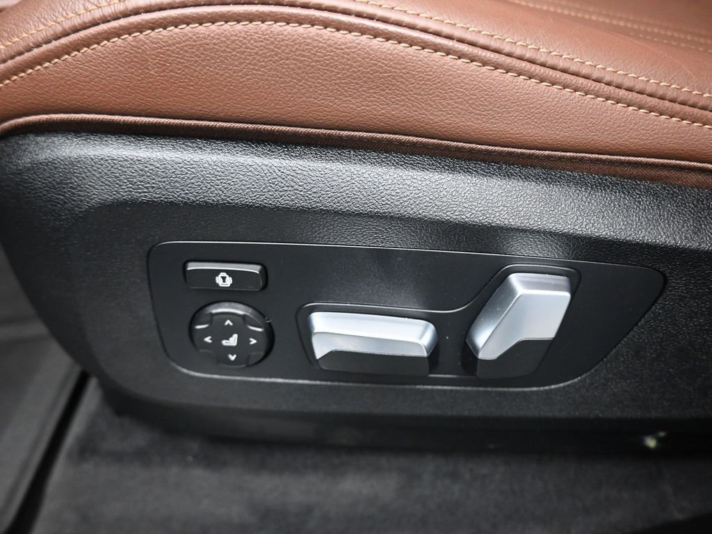 Used 2019 BMW X5 xDrive40i w/ Convenience Package image 12