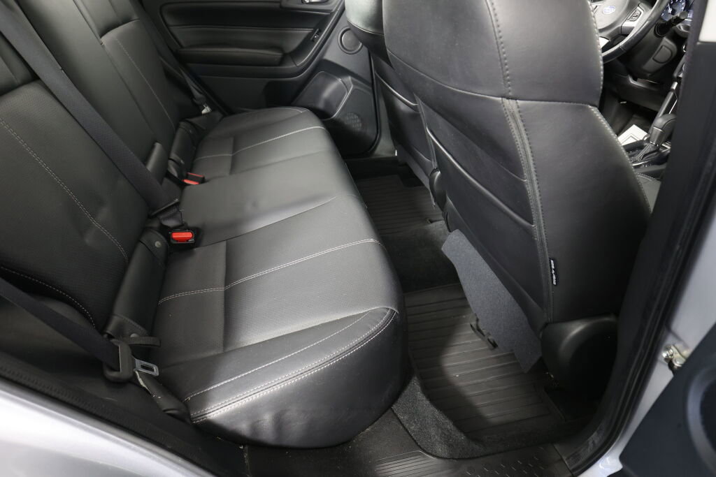 Used 2017 Subaru Forester 2.5i Touring image 23