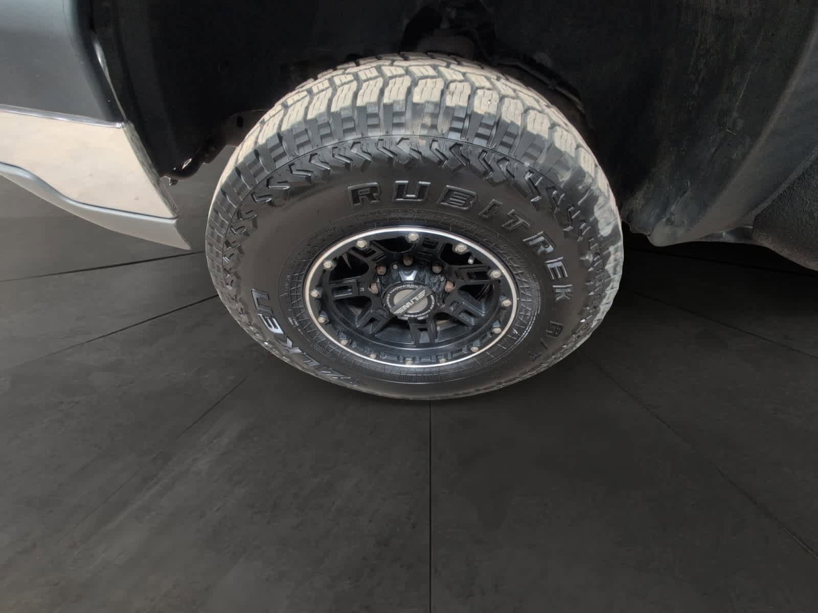 Used 2004 Chevrolet Silverado 2500 LS AWD/4WD image 14