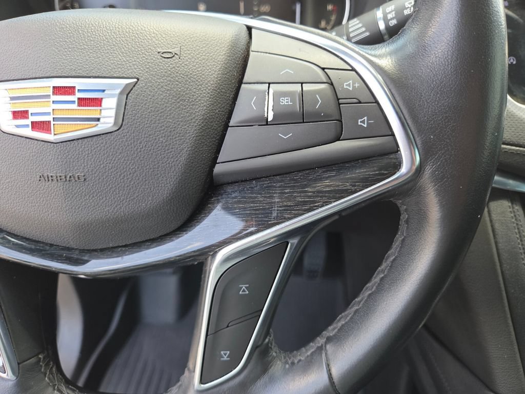 Used 2021 Cadillac XT5 Premium Luxury FWD image 33