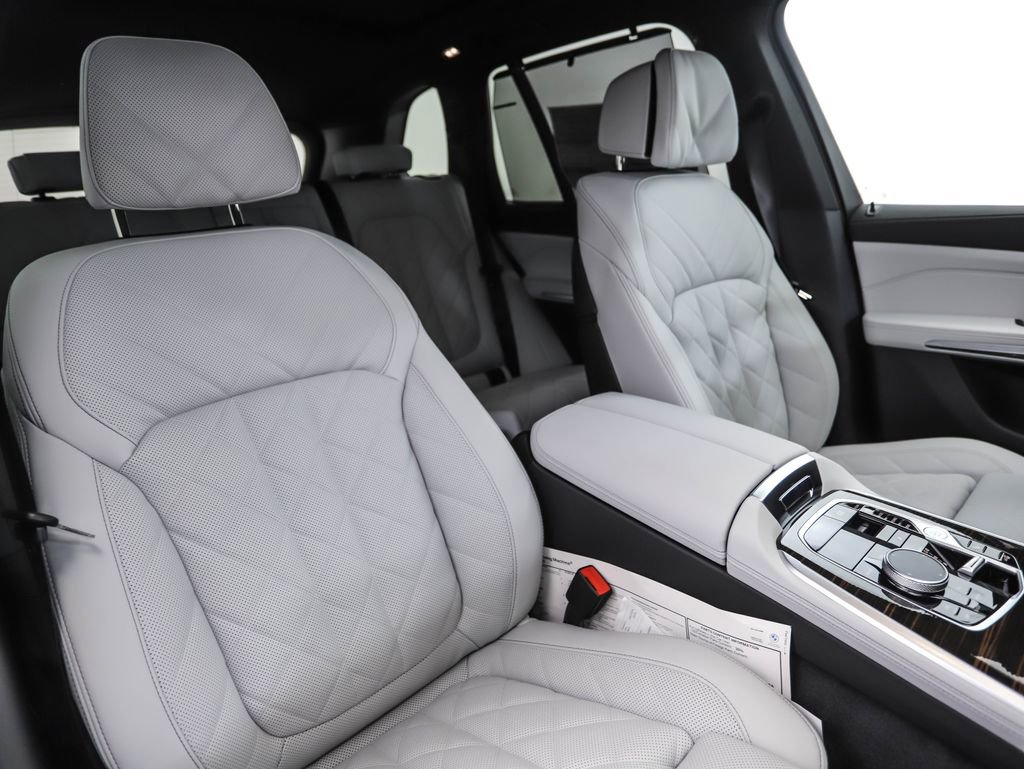 Used 2026 BMW X5 xDrive40i image 32