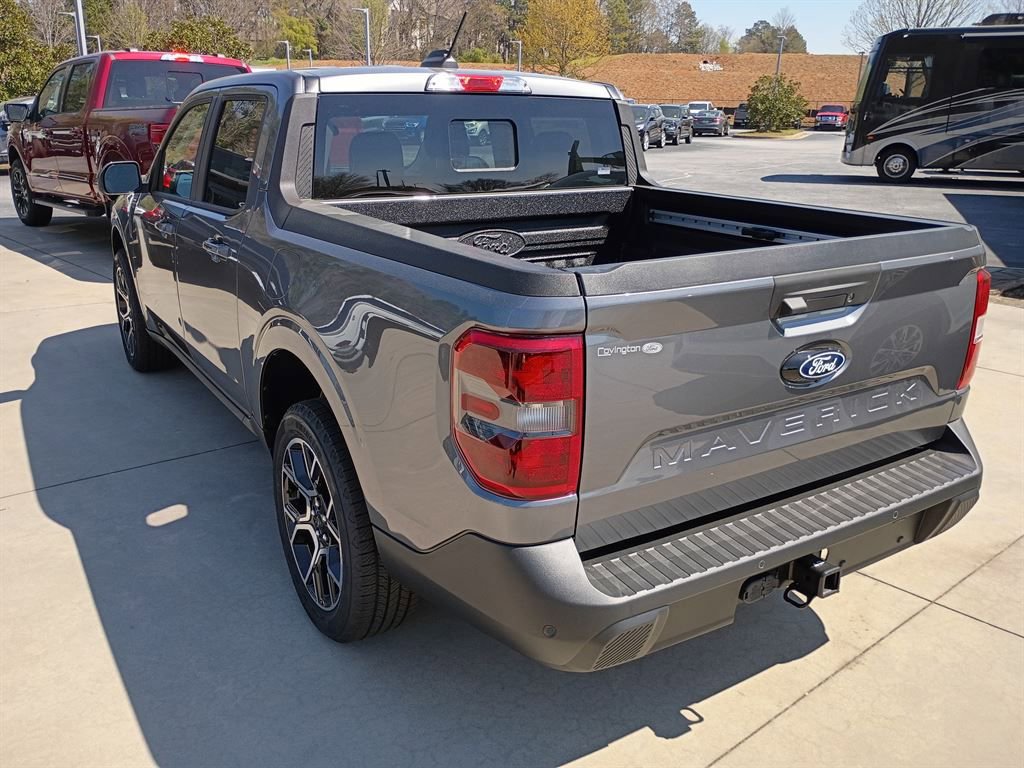 New 2026 Ford Maverick Lariat image 2