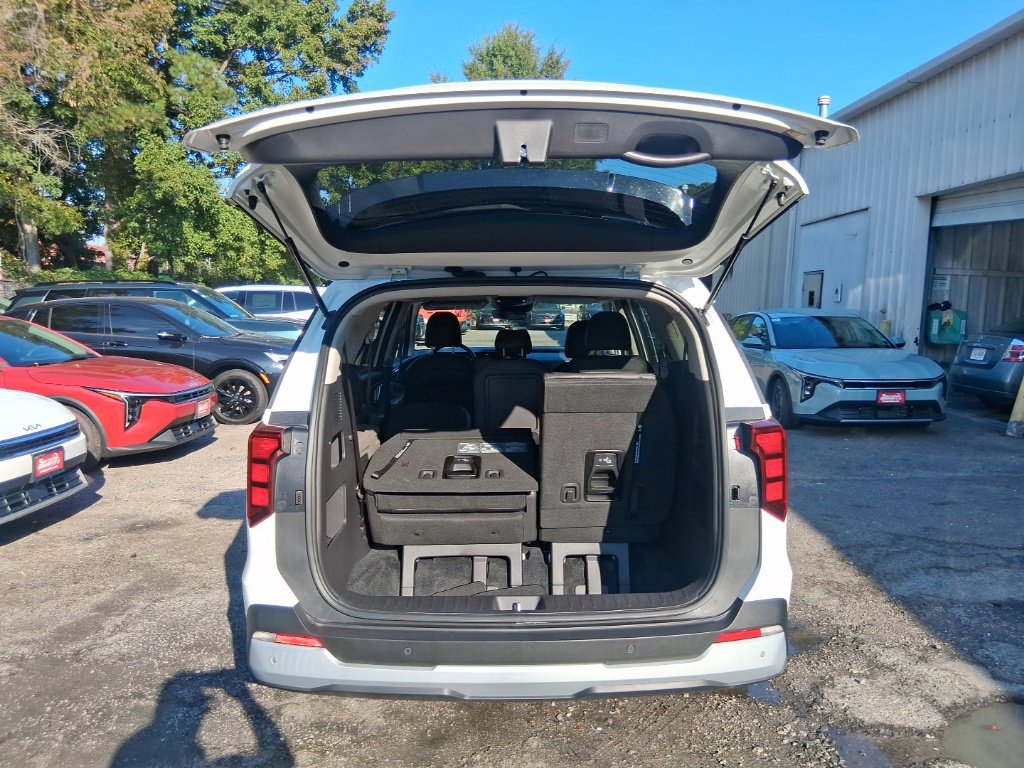 Certified 2026 Kia Carnival FWD image 22