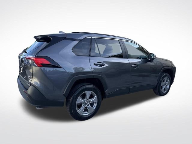 Used 2022 Toyota RAV4 XLE AWD/4WD image 8