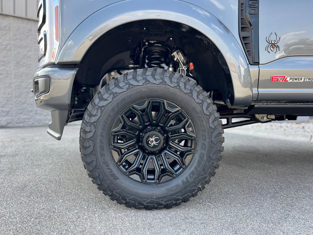 New 2025 Ford F250 Lariat w/ Lariat Ultimate Package image 14