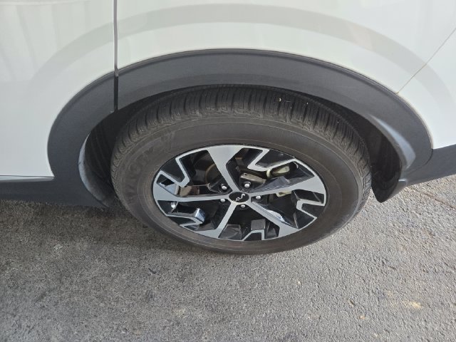 Used 2023 Kia Sportage EX FWD image 21