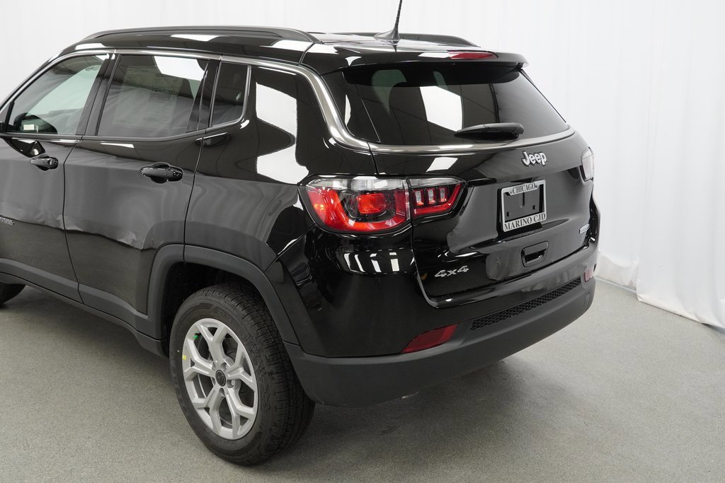 Certified 2025 Jeep Compass Latitude w/ Convenience Group image 13