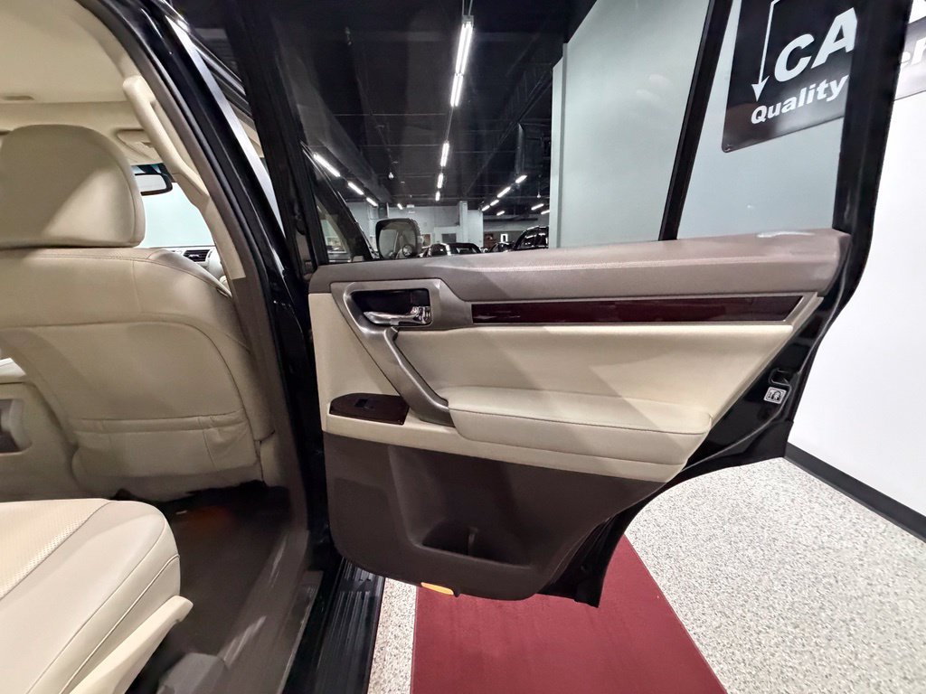 Used 2017 Lexus GX 460 Premium AWD/4WD image 26