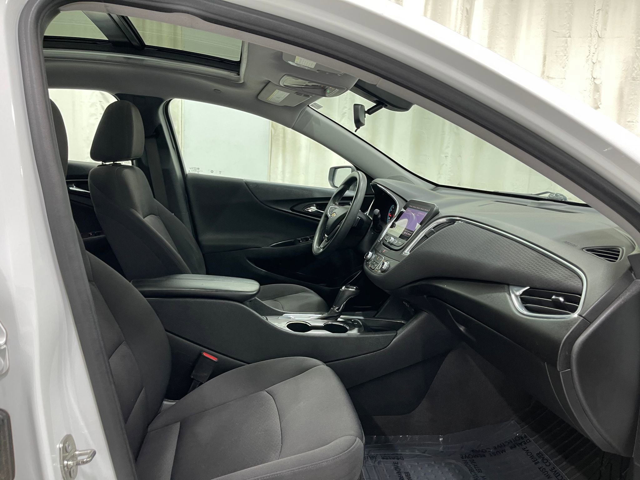 Used 2019 Chevrolet Malibu LT FWD image 30