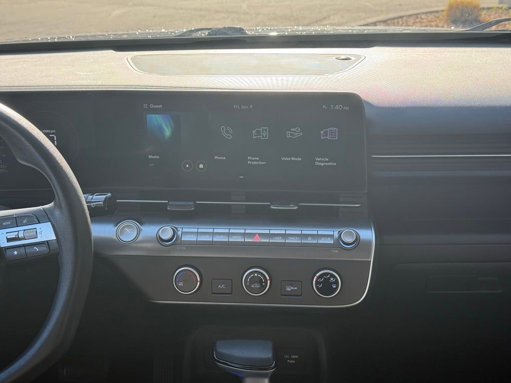 Used 2024 Hyundai Kona SE image 12