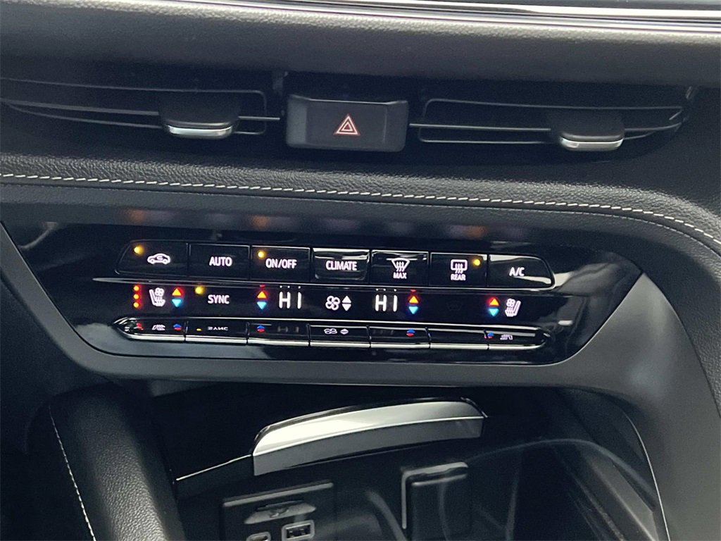 Certified 2023 Buick Envision Avenir image 24