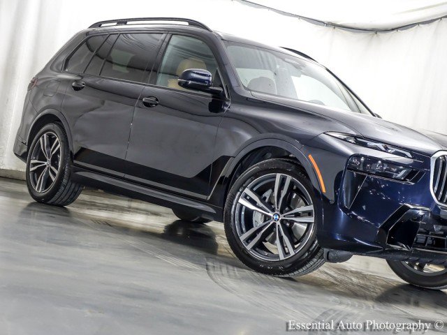 Used 2024 BMW X7 xDrive40i w/ M Sport Package image 4