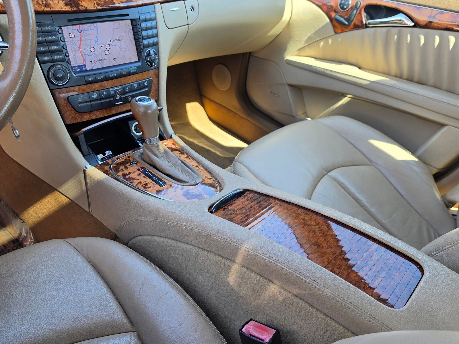 Used 2007 Mercedes-Benz E 320 BlueTEC Sedan image 21