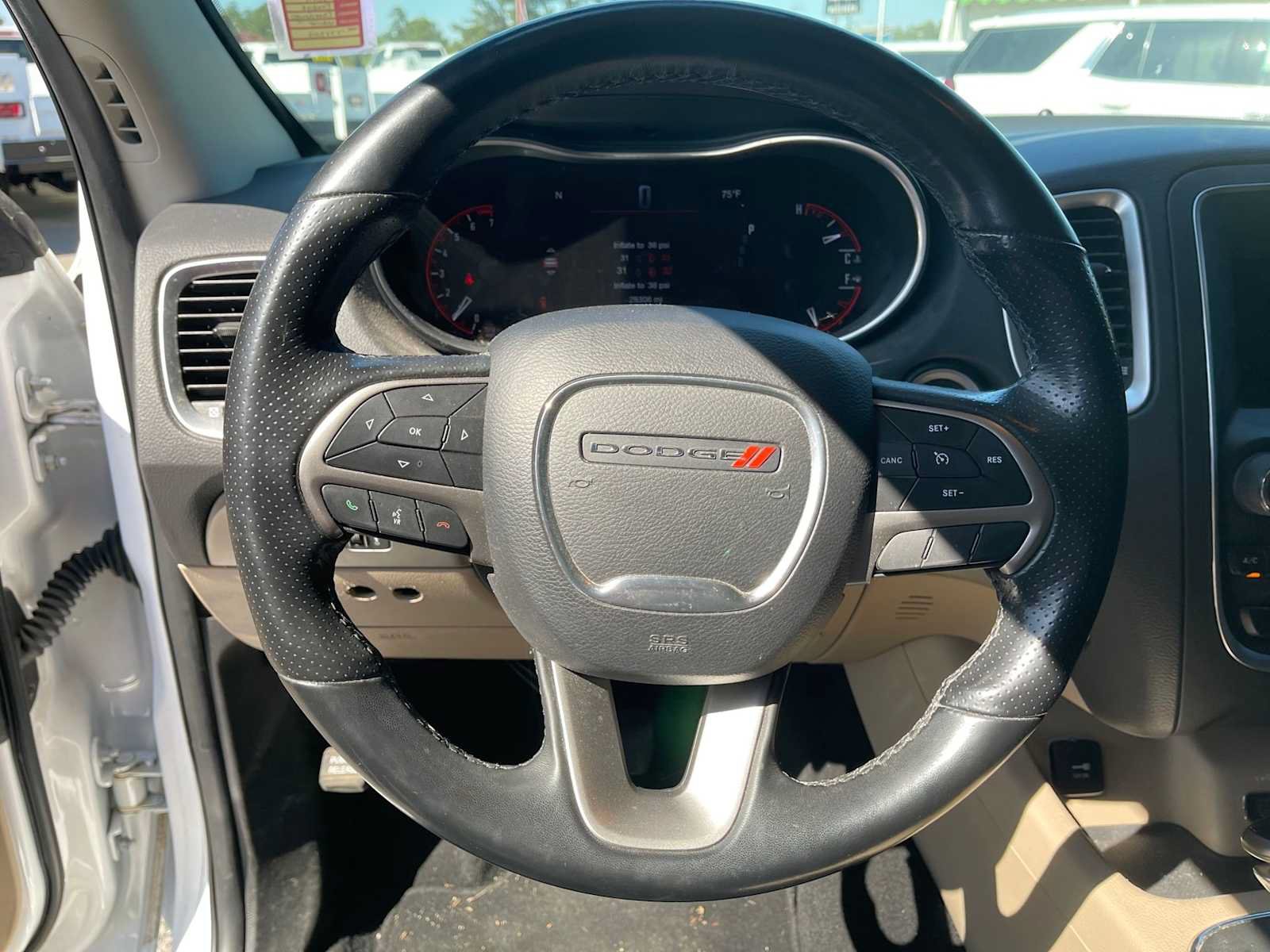 Used 2019 Dodge Durango SXT w/ 3rd Row Seating Group AWD/4WD image 15