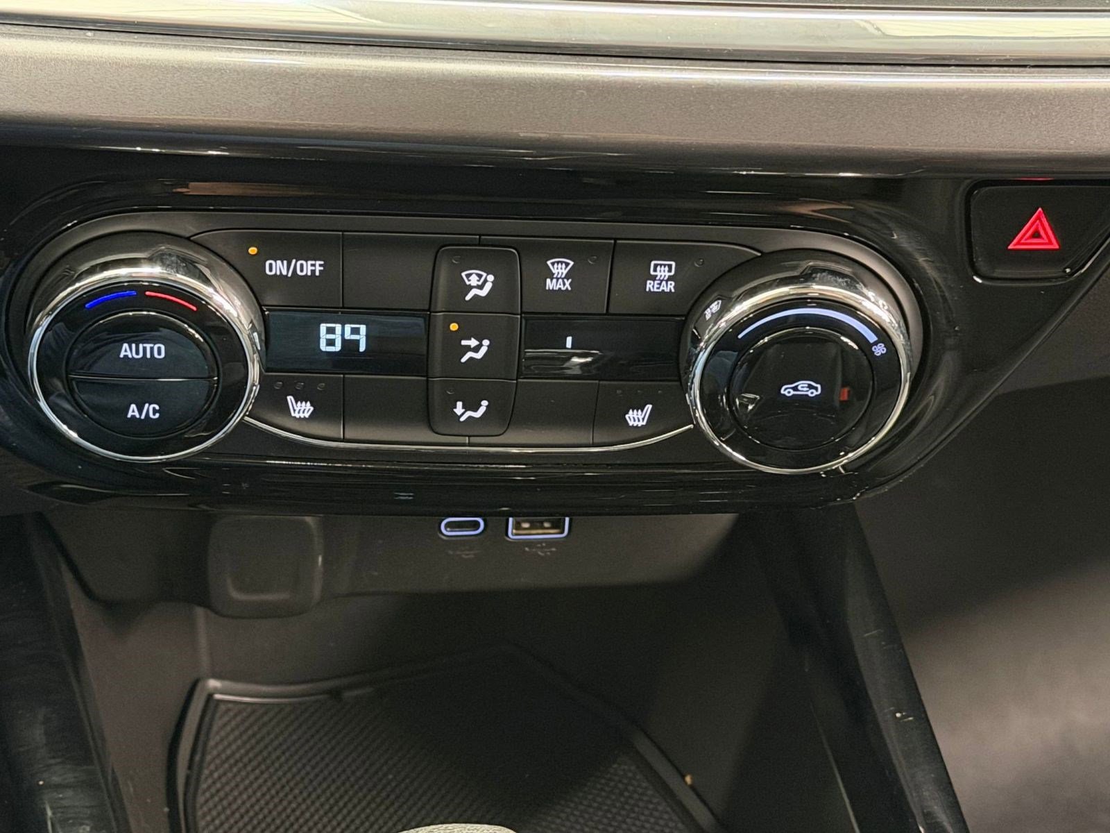 Used 2025 Chevrolet Trax ACTIV w/ Driver Confidence Package image 15