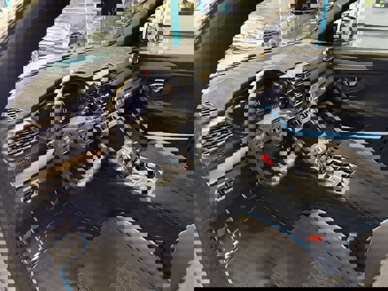 Used 2024 Lamborghini Urus Performante AWD/4WD image 12