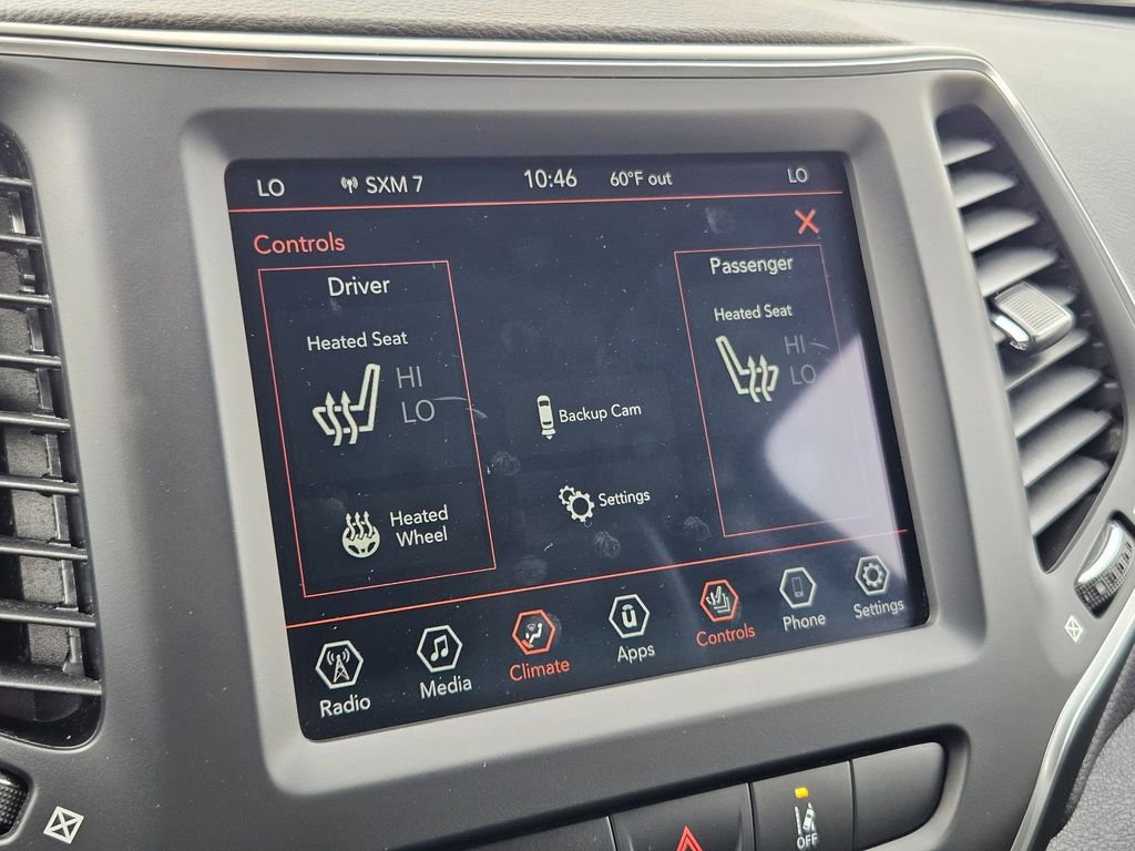 Used 2022 Jeep Cherokee Latitude Lux w/ Mopar Interior Package image 23