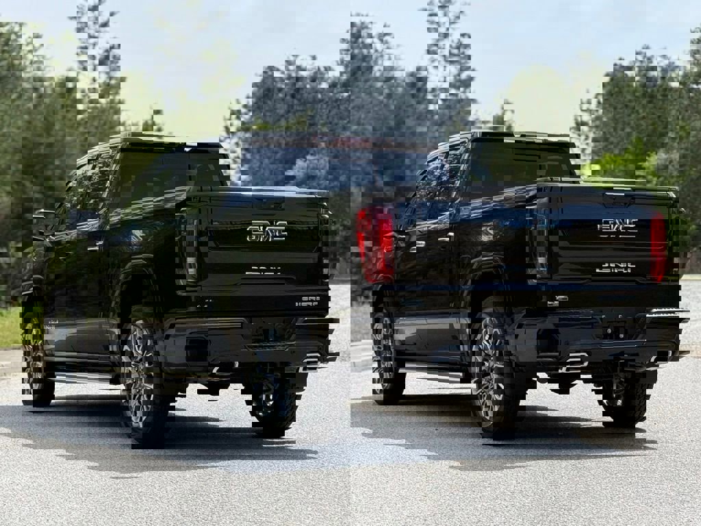 New 2026 GMC Sierra 1500 Denali Ultimate image 12