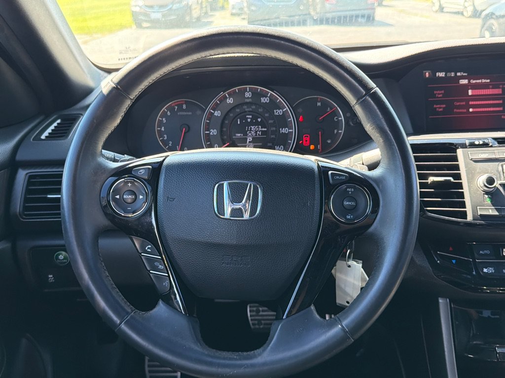 Used 2017 Honda Accord Sport image 15