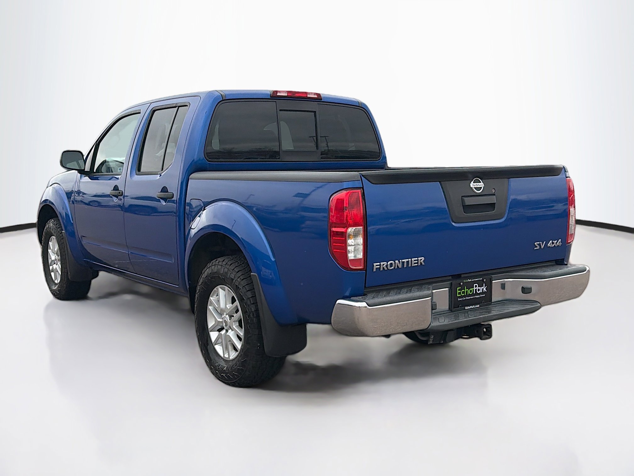 Used 2015 Nissan Frontier SV AWD/4WD image 5