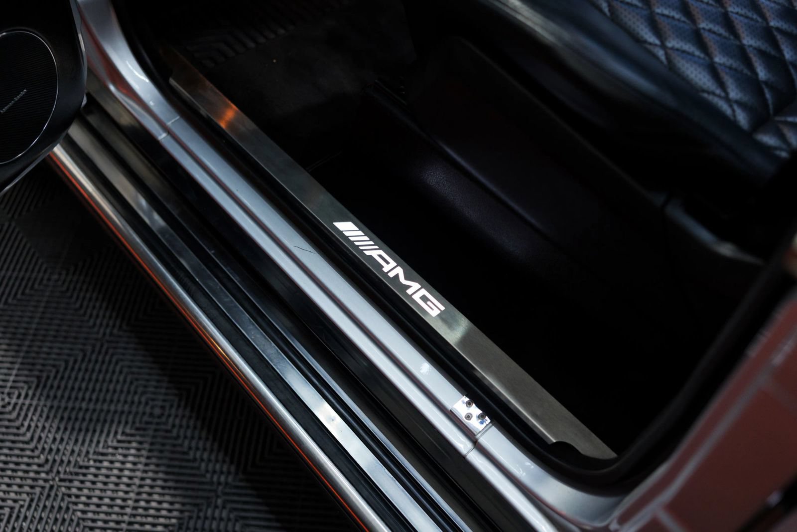 Used 2016 Mercedes-Benz G 63 AMG 4MATIC image 36