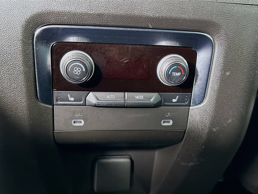 Used 2022 Chevrolet Tahoe High Country AWD/4WD image 23