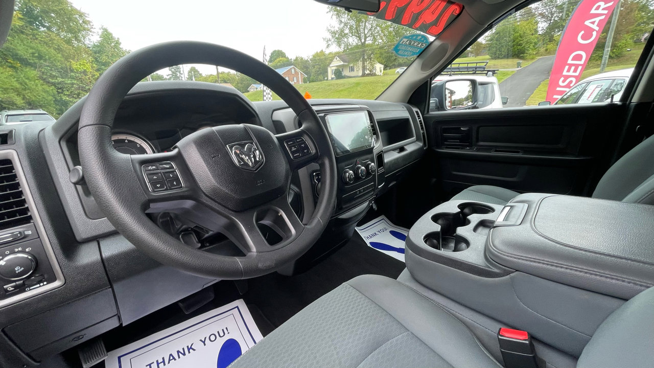 Used 2018 RAM 1500 Express w/ Express Value Package image 17