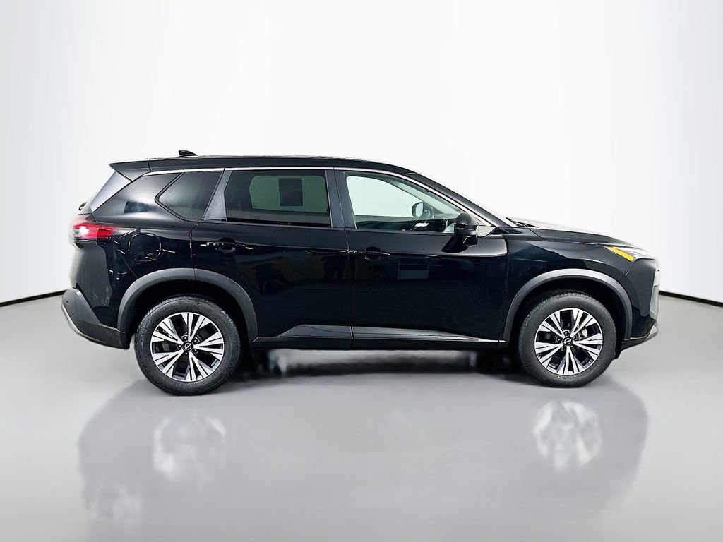 Used 2022 Nissan Rogue SV AWD/4WD image 4