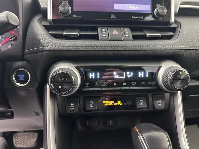 Used 2021 Toyota RAV4 XLE Premium image 25