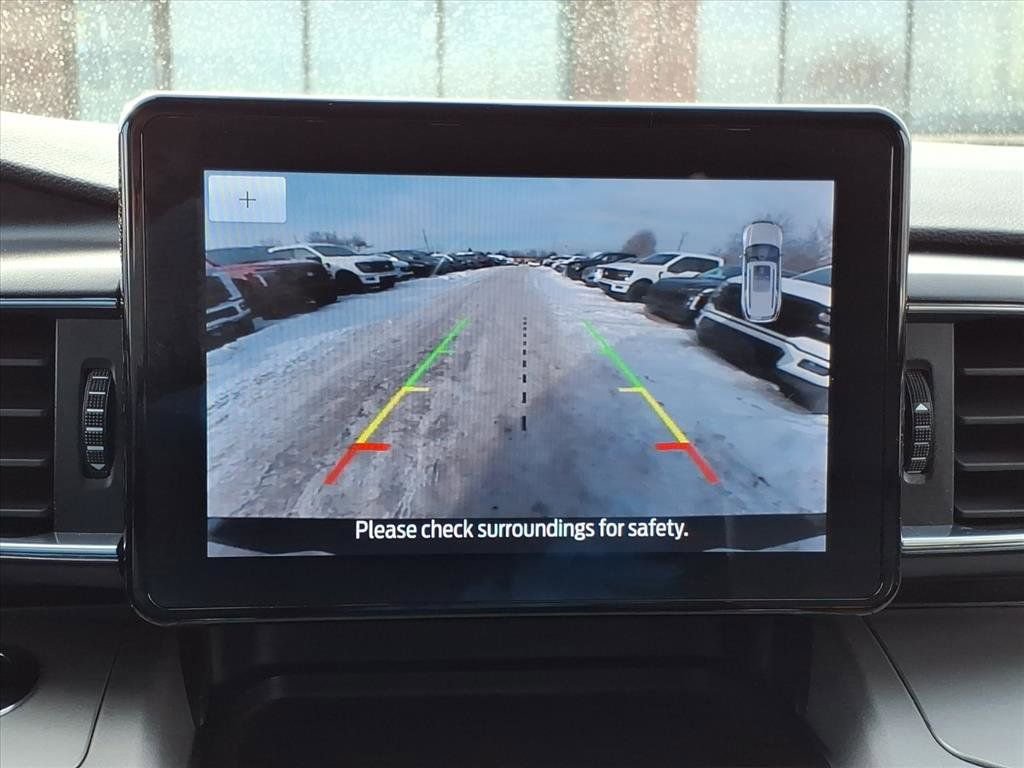 Used 2023 Ford Explorer XLT w/ Equipment Group 202A image 19