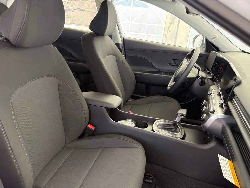 Used 2026 Hyundai Kona SE AWD/4WD image 32