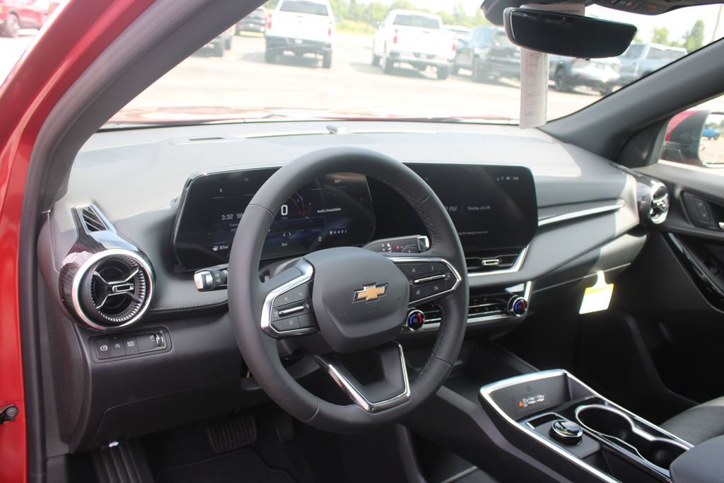 New 2027 Chevrolet Equinox LT w/ Convenience Package II FWD image 24