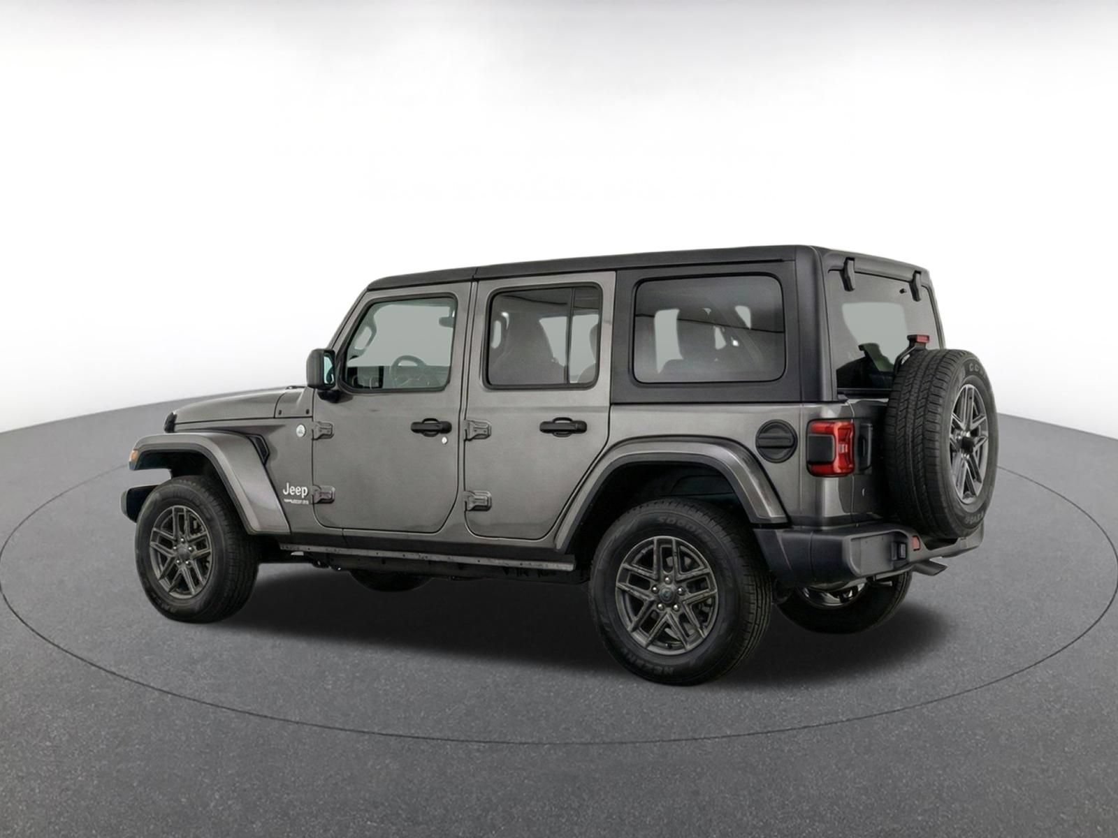 Used 2025 Jeep Wrangler Unlimited Sport AWD/4WD image 7
