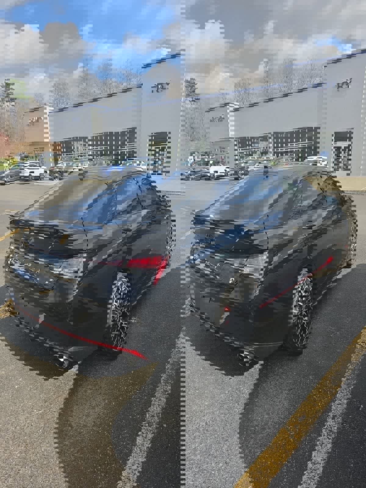 Used 2023 Hyundai Elantra N image 3