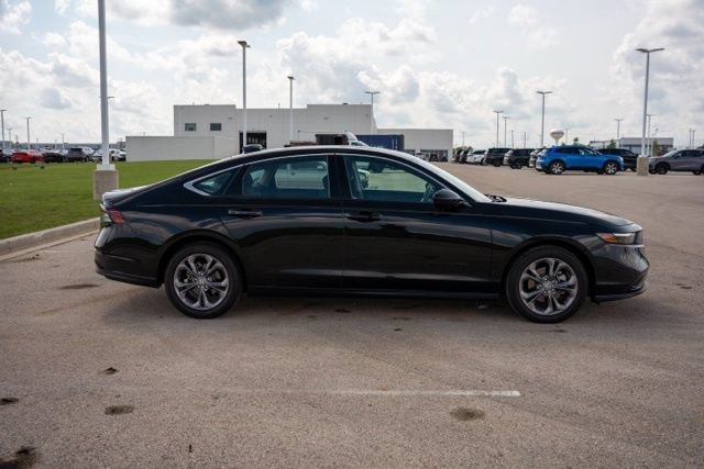 Used 2024 Honda Accord EX image 7