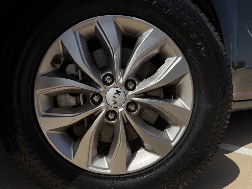Used 2021 Kia Sedona LX FWD image 9