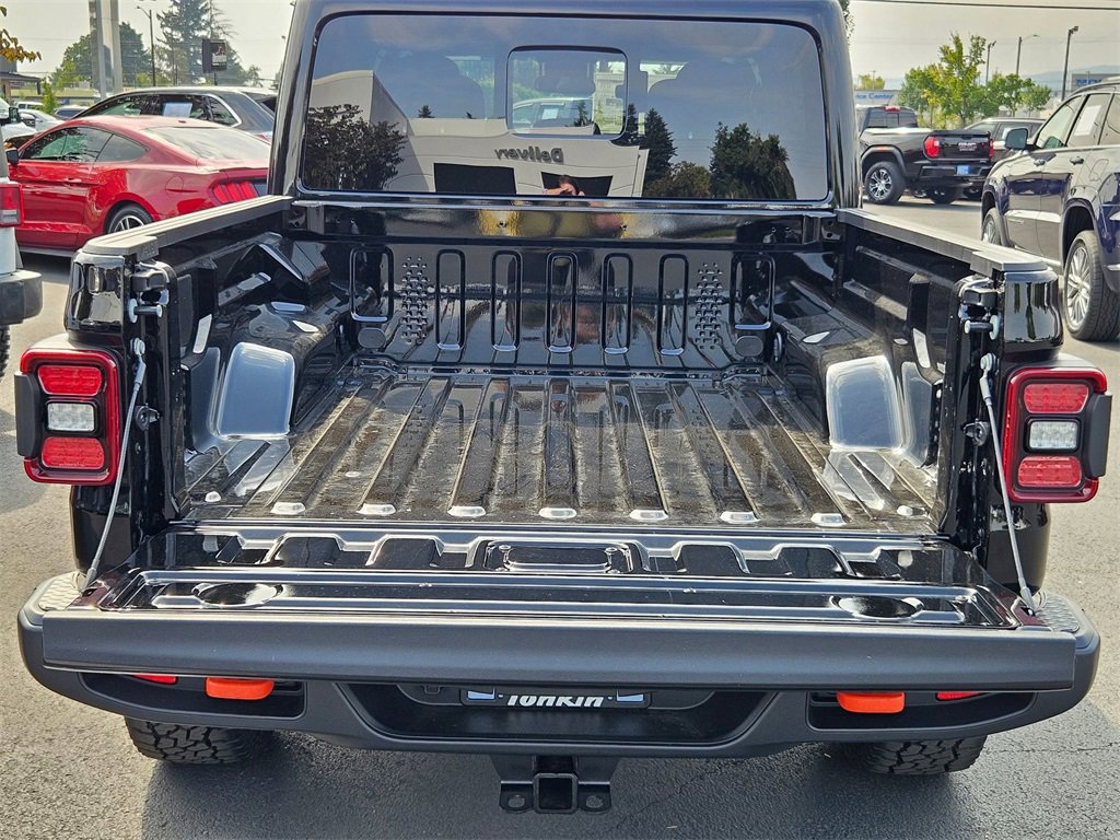 New 2025 Jeep Gladiator Mojave image 29