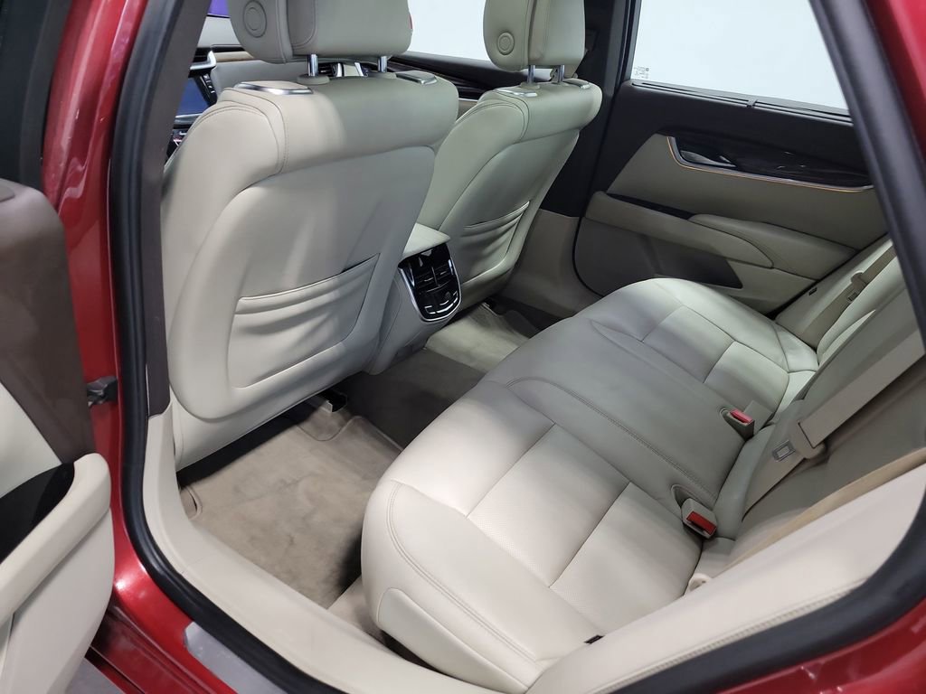 Used 2013 Cadillac XTS Premium image 25