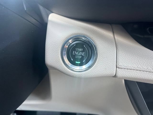 Used 2023 Buick Envision Preferred AWD/4WD image 29